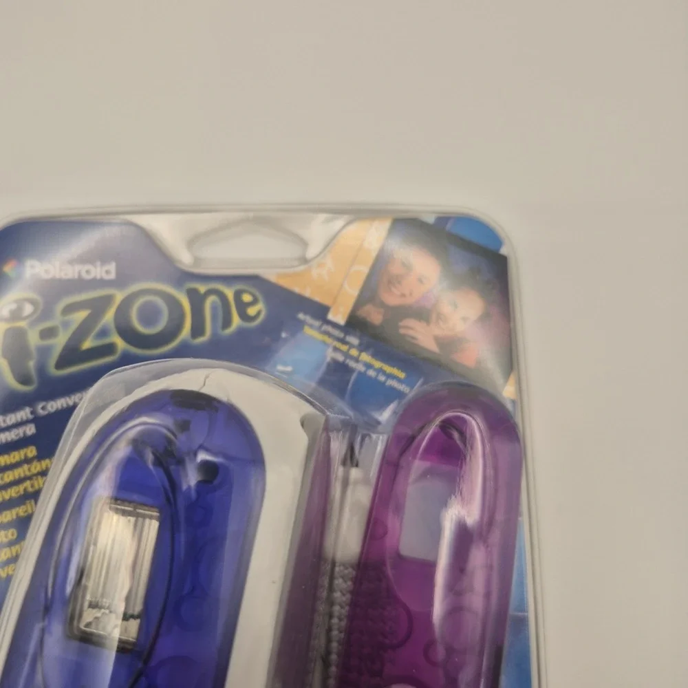 New Polaroid i-zone Convertible Pocket Instant Camera w/ Changeable Faceplates